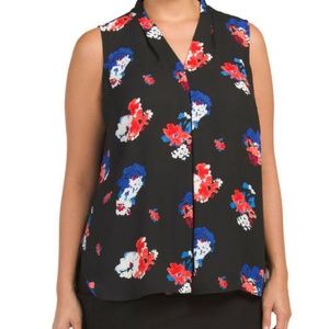 NWT! Vince Camuto Plus Traveling Bloom Blouse